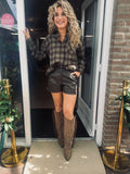 Groen/bruin Faux Leather Short Dames | Lederlook Broekje met Hoge Taille