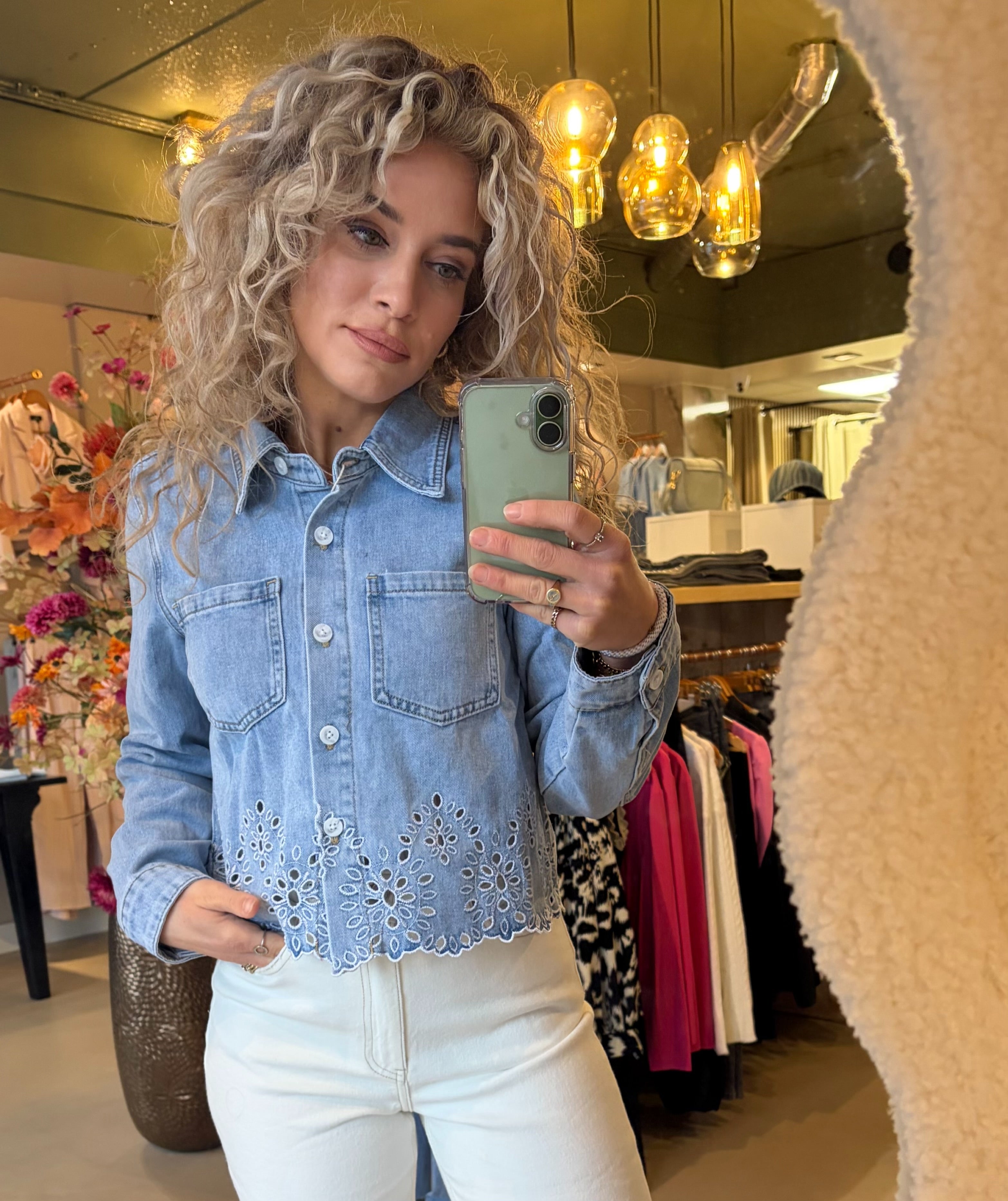 Denim Blouse met Broderie Details | Musthave item