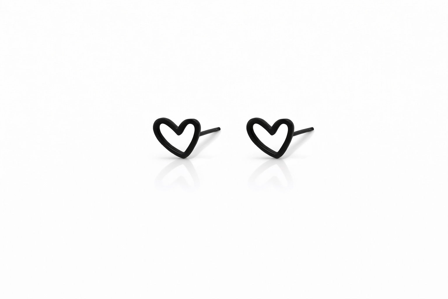 Zwarte hart oorbellen | Stainless Steel