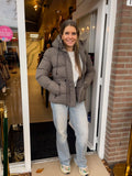 Taupe Gewatteerde Damesjas met Capuchon | Korte Puffer Jas