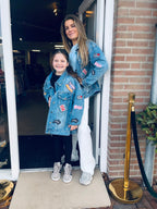 Denim jacket met patches dames | Licht oversized jeans jasje met kleurrijke details
