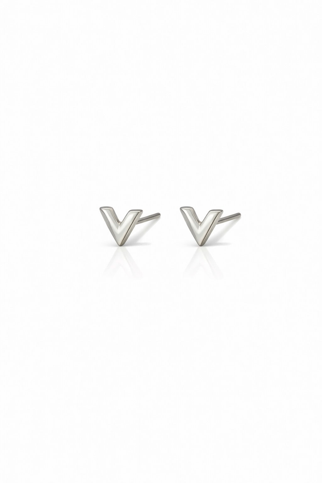 Zilverkleurige V oorbellen | Stainless Steel
