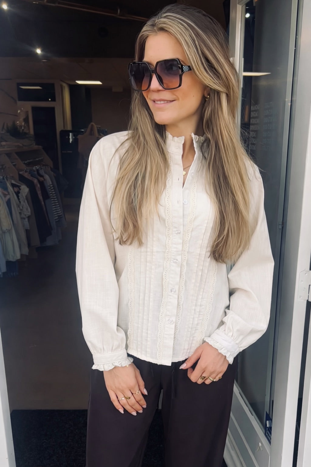 Witte Blouse met Kantdetails | Effeny