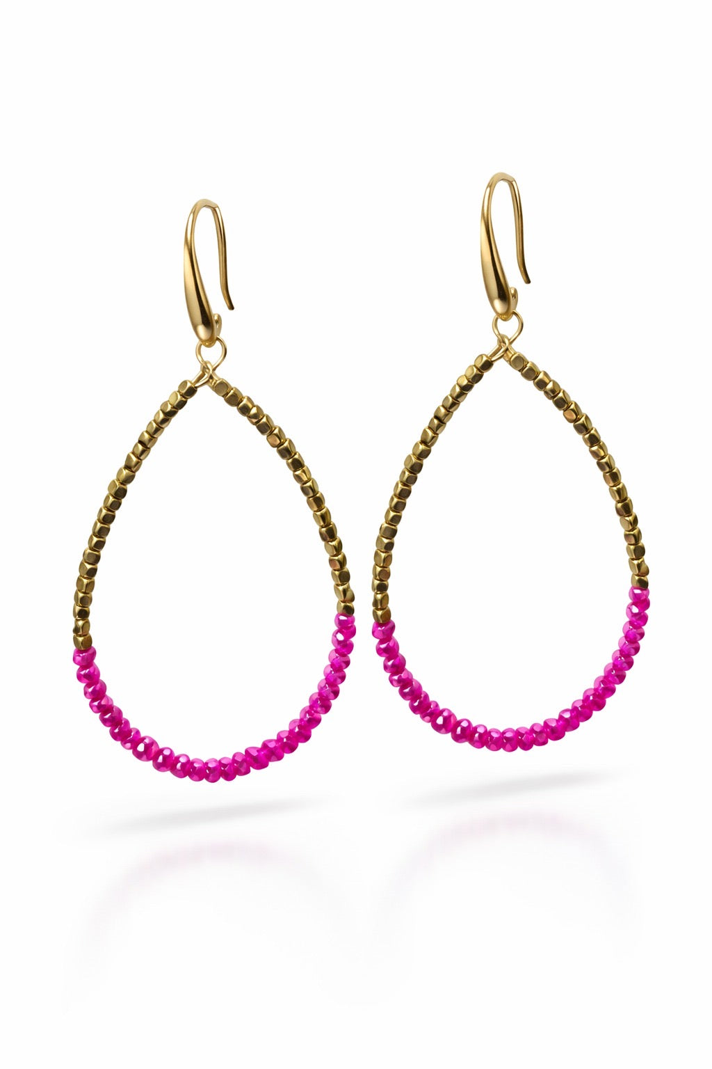 Goudkleurige Oorbellen met Fuchsia Kralen | Stainless Steel