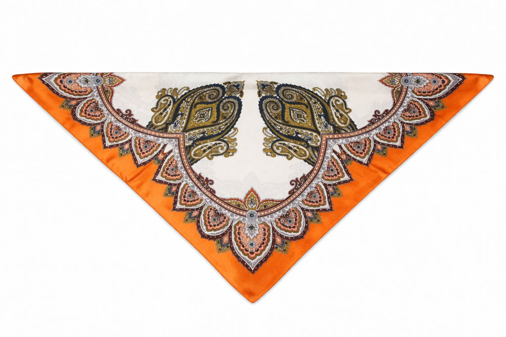 Oranje dames sjaaltje met paisley print | trending satlijnlook scarf
