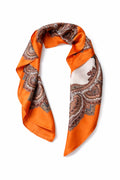 Oranje dames sjaaltje met paisley print | trending satlijnlook scarf