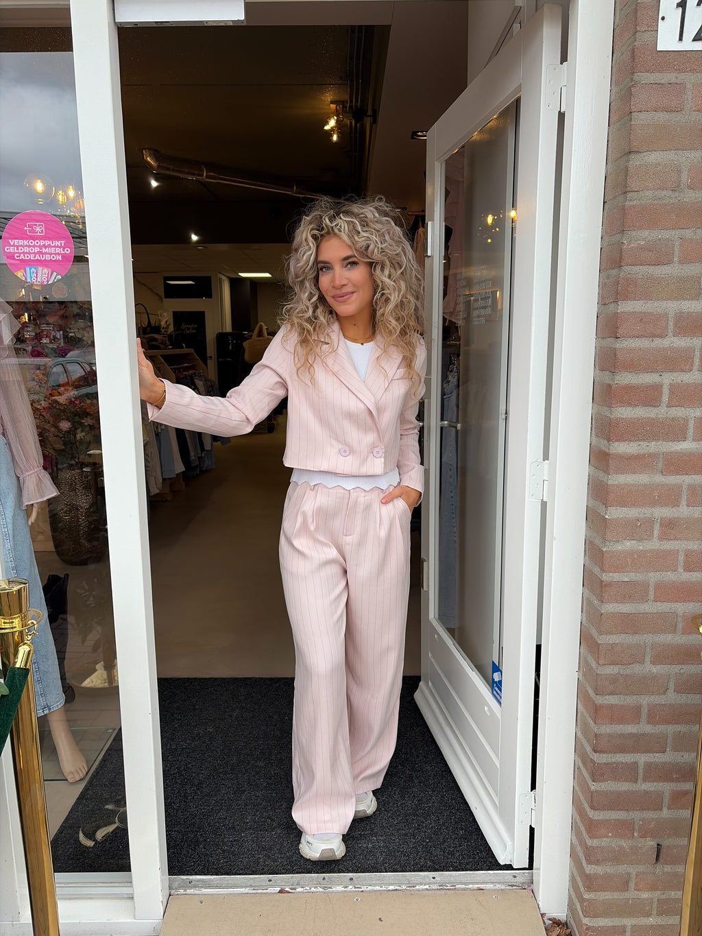 Lichtroze Damespak met Krijtstreep | Blazer en Pantalon Set