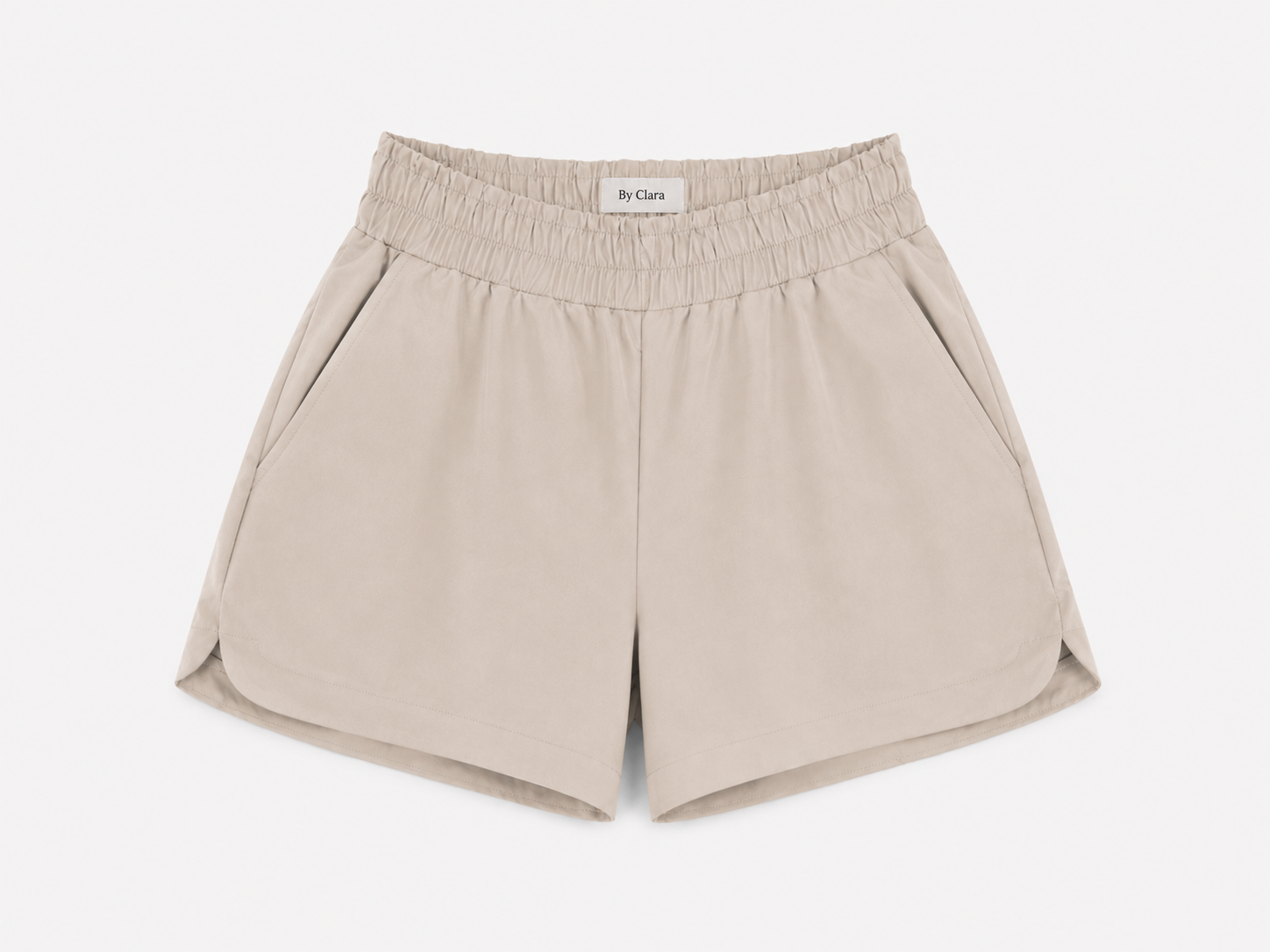 Leren look beige short | By Clara