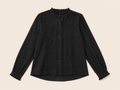 Zwarte blouse met kant details | By Clara