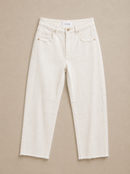 Queen Hearts Barrel Jeans Off White | Trendy Mid Waist Fit