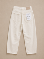 Queen Hearts Barrel Jeans Off White | Trendy Mid Waist Fit